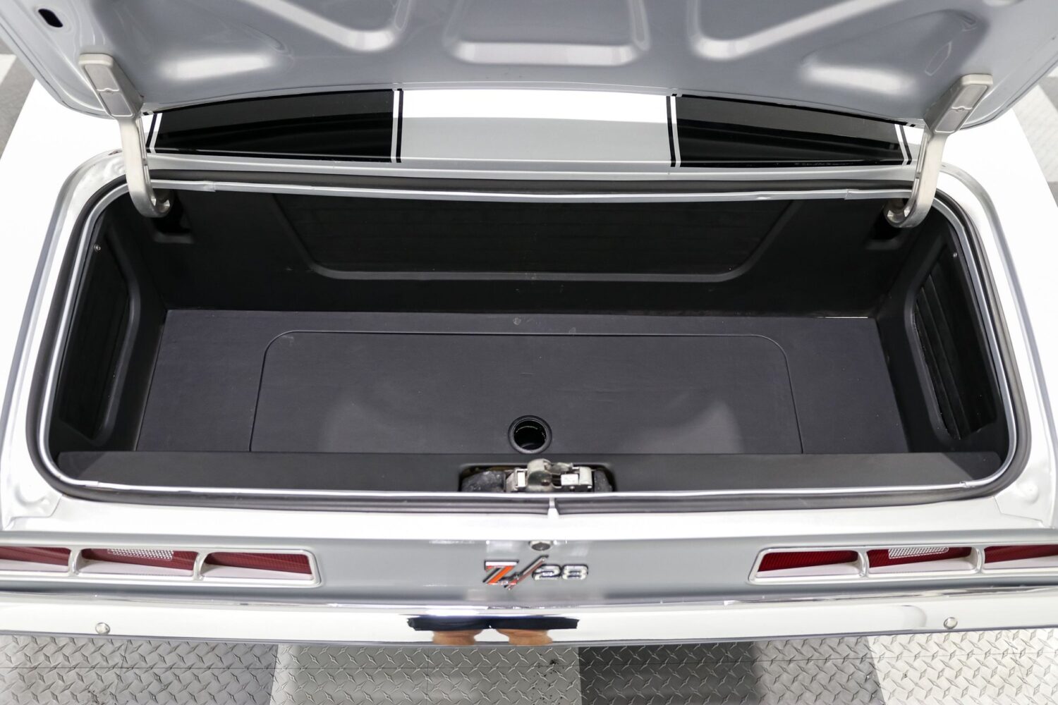1969-chevrolet-camaro-z-28 (6)